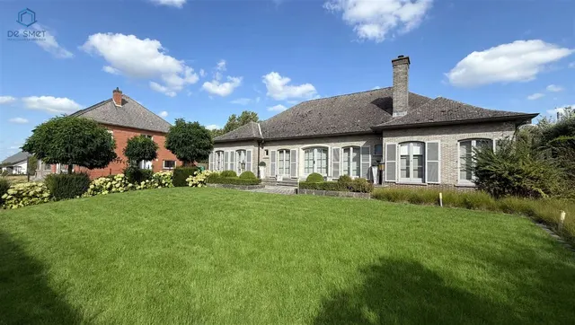 Villa te koop in Zottegem – 1/10