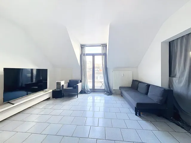 Appartement te koop in Liège – 1/8