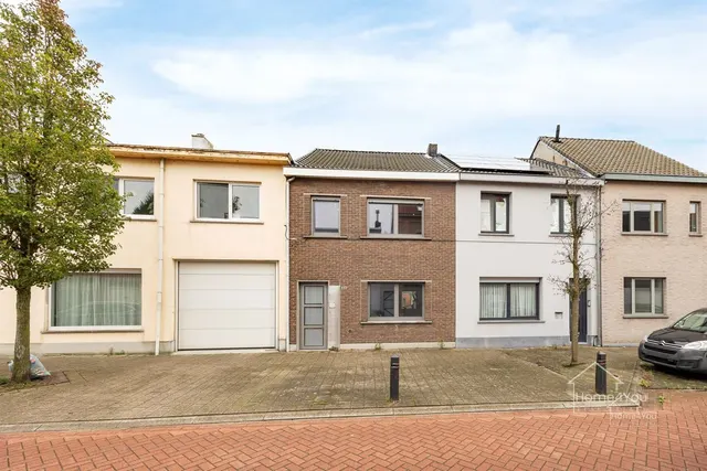 Huis te koop in Hemiksem – 1/10