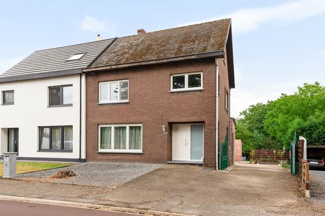 Maison à vendre à Lanklaar – 1/10