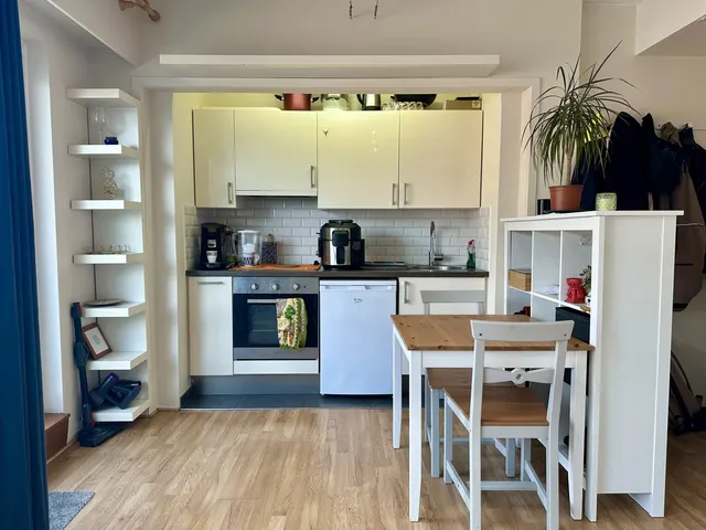 Appartement te huur in Etterbeek – 1/6