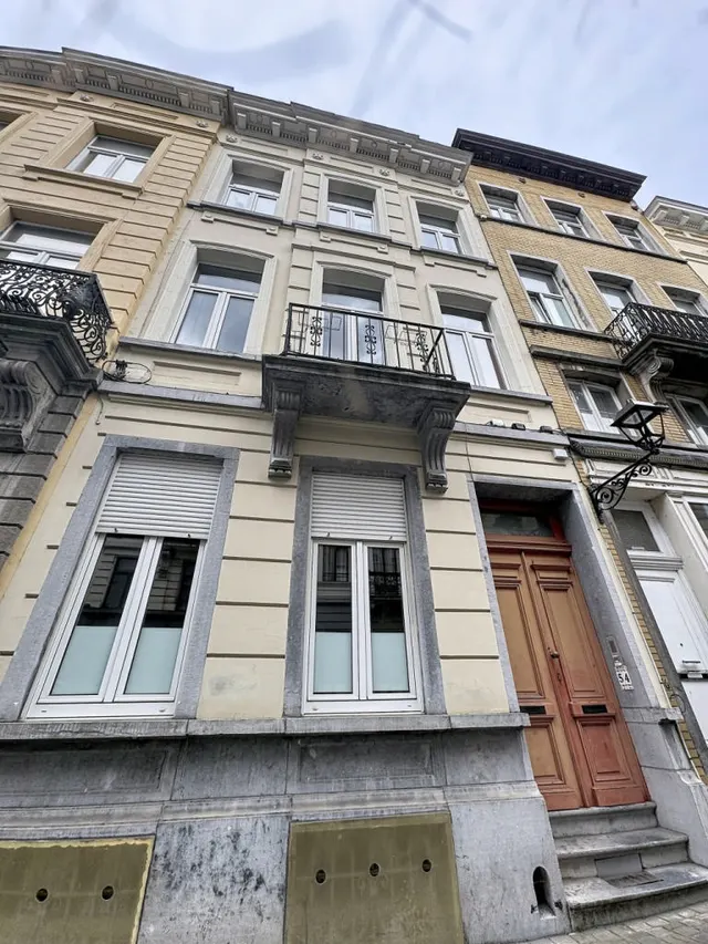 Huis te koop in Ixelles – 1/10