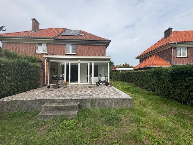 Maison à louer à Woluwe-Saint-Pierre – 1/10