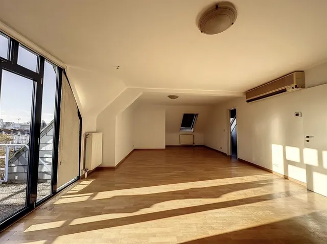 Appartement te huur in Bruxelles – 1/10