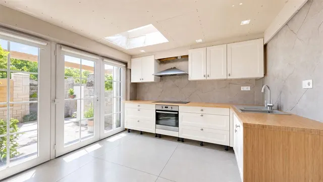 Maison à vendre à Couillet – 1/10
