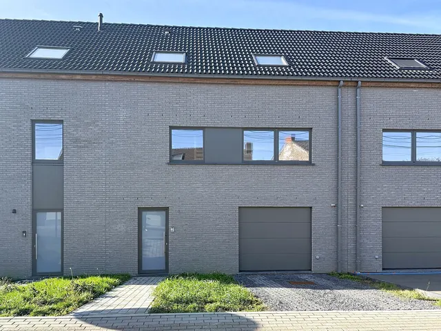 Huis te huur in Manage Bellecourt – 1/10