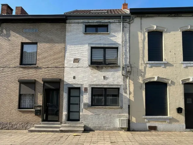 Maison à vendre à Marchienne-au-Pont – 1/10