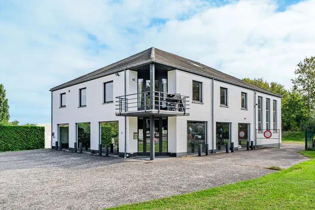 Maison à vendre à Ottignies-Louvain-la-Neuve Ottignies – 1/10