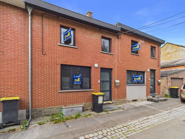 Huis te koop in Écaussinnes – 1/10