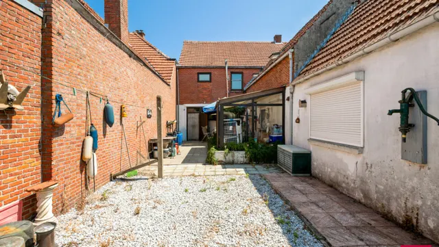 Huis te koop in Poppel – 1/10