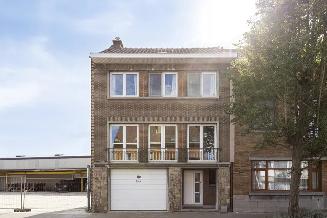 Maison à vendre à Sint-Pieters-Leeuw – 1/10