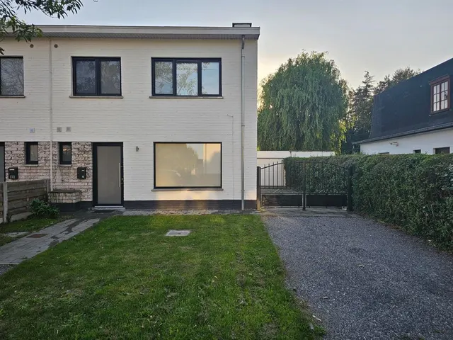 Maison à louer à Oostakker – 1/10