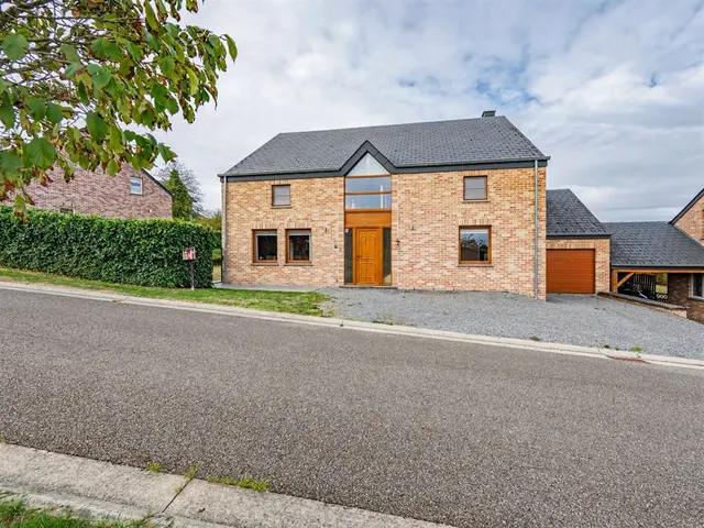 Huis te koop in Wellin – 1/10