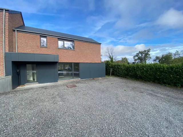 Maison à louer à Hogne – 1/10