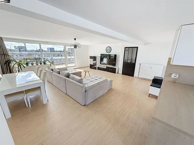 Appartement te koop in Molenbeek-Saint-Jean – 1/10