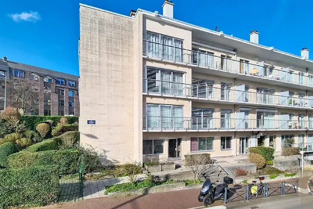 Appartement te koop in Laeken – 1/10
