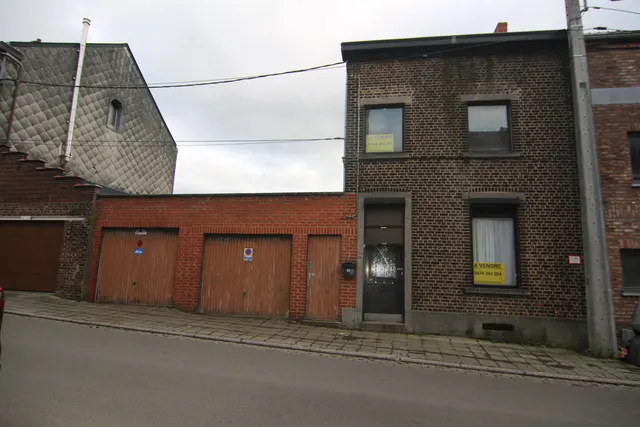 Huis te koop in Charleroi Jumet – 1/10