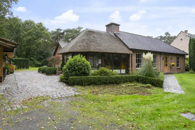 Villa for sale in Sint-Job-in-'t – 1/10