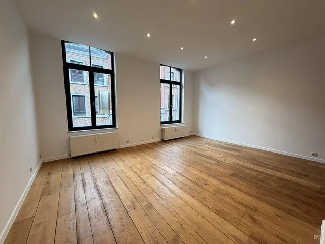 Appartement te huur in Liège – 1/9