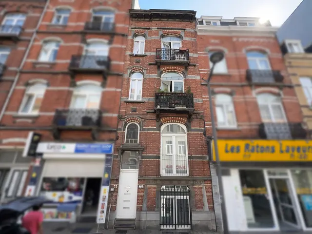 Huis te koop in Schaerbeek – 1/10