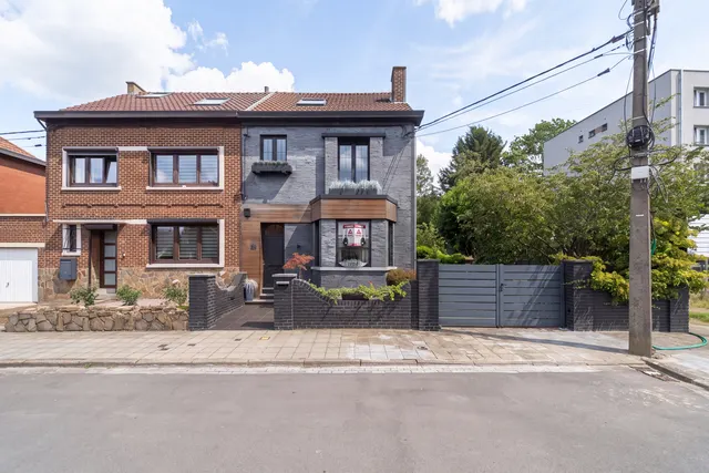 Maison à vendre à Marchienne-au-Pont – 1/9