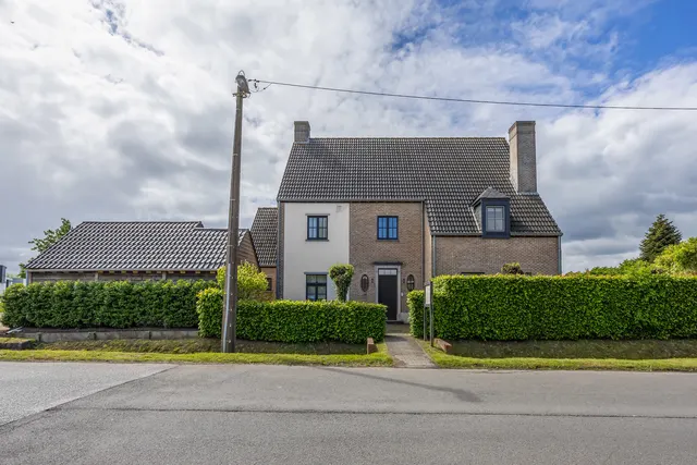 House for sale in Lier – 1/10