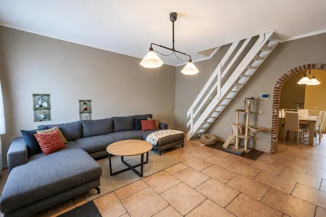 House for sale in Châtelet – 1/9