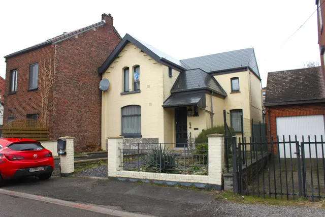 Huis te koop in Anderlues – 1/9