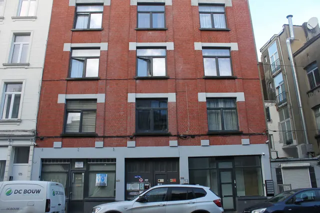 Huis te koop in Molenbeek-Saint-Jean – 1/9