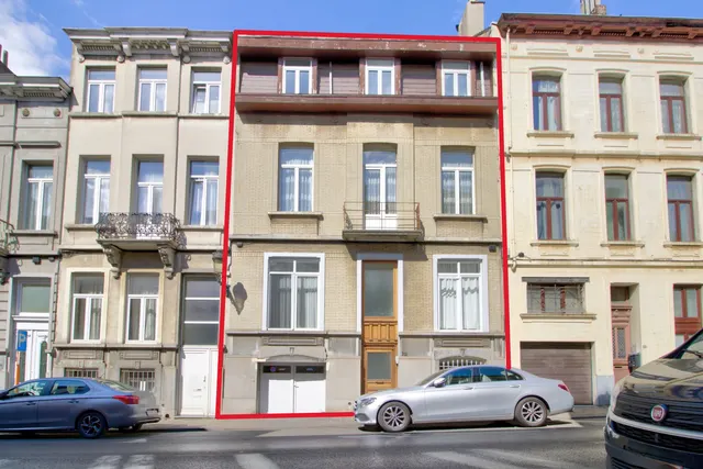 Huis te koop in Schaerbeek – 1/10