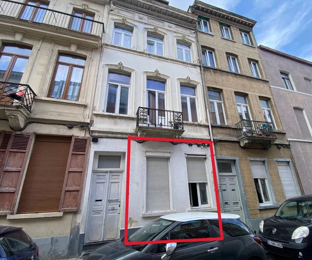 Appartement te koop in Schaerbeek – 1/7
