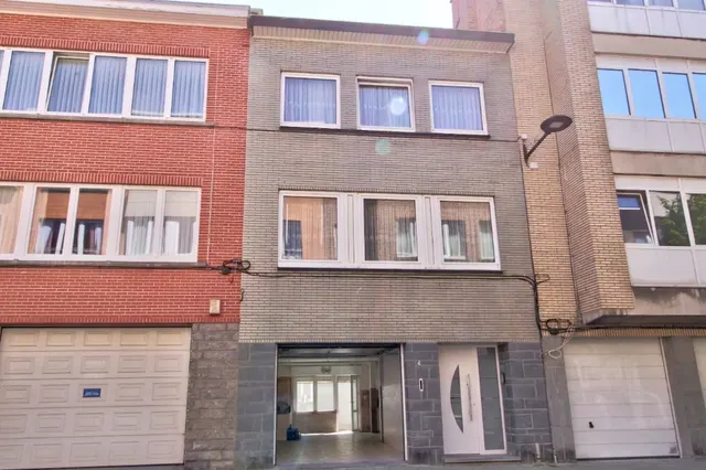 Huis te koop in Evere – 1/10