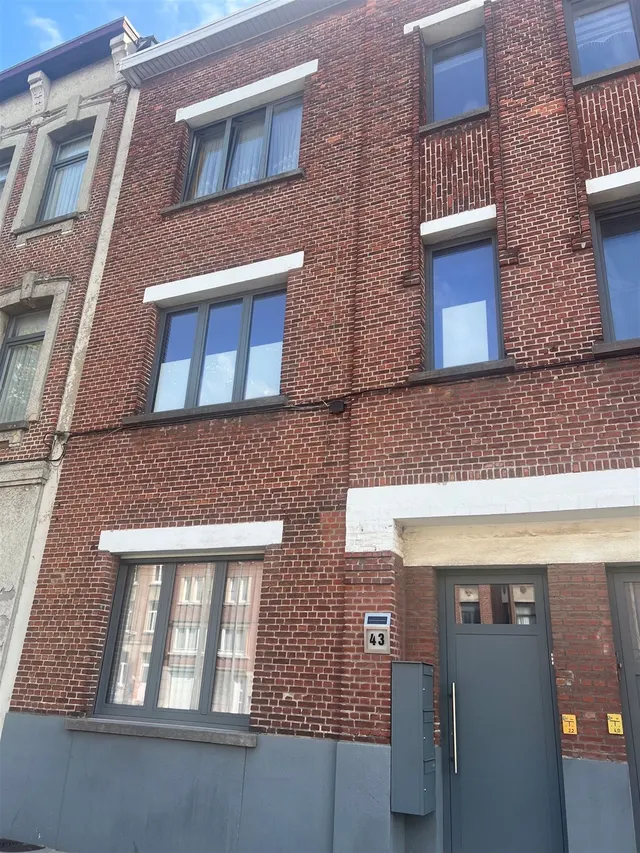 Appartement te huur in Merksem – 1/6