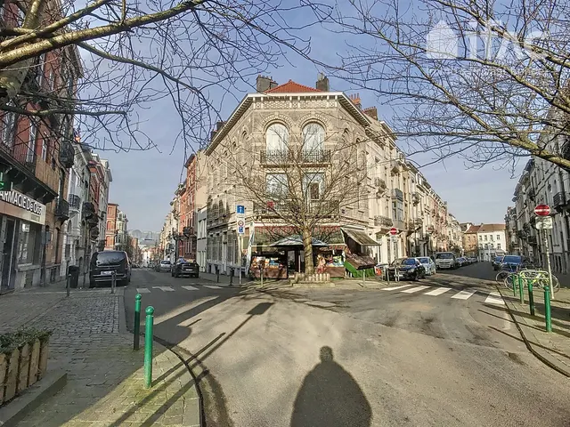 Appartement te huur in Etterbeek – 1/10
