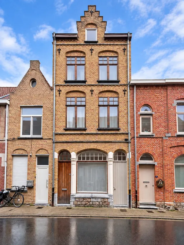 Huis te koop in Ieper – 1/10