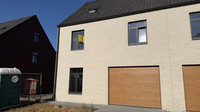 Huis te koop in Laakdal – 1/10