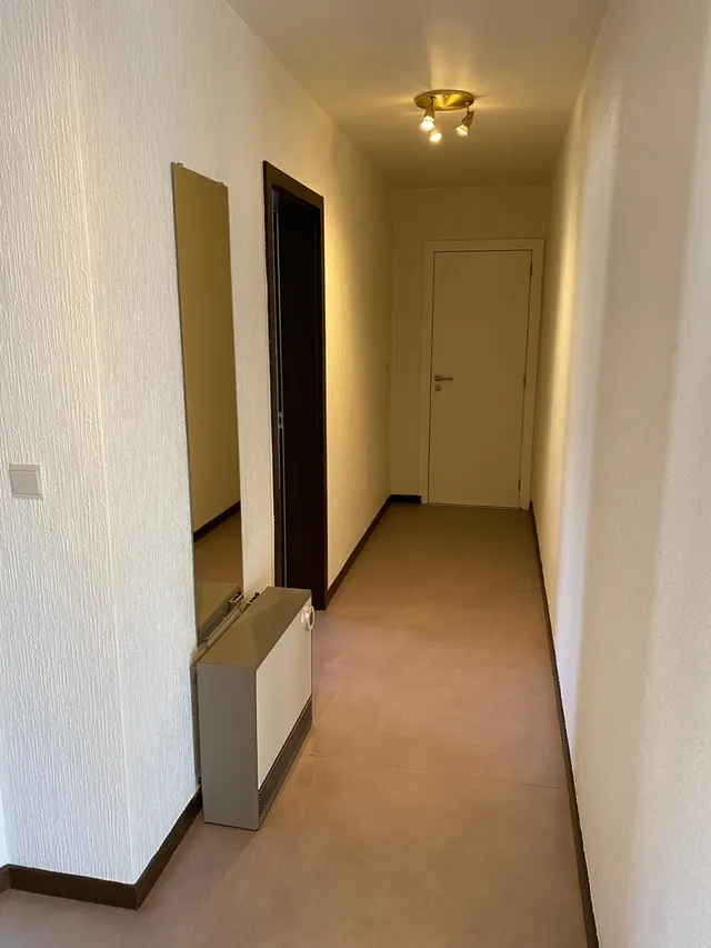 Appartement te koop in Lodelinsart – 1/8