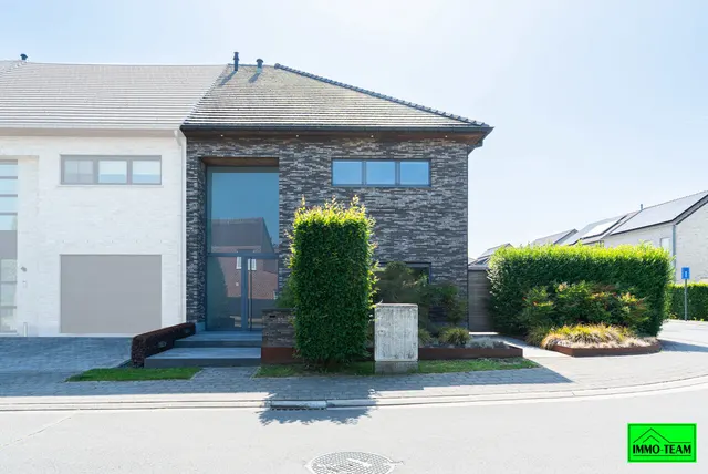 Huis te huur in Denderleeuw – 1/10