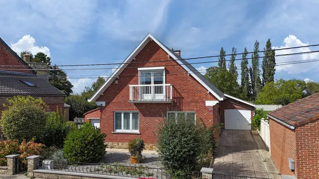Villa à vendre à Courcelles – 1/10