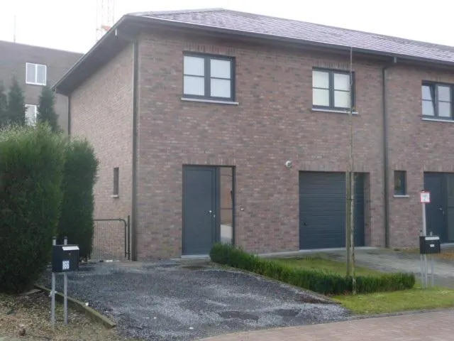 Maison à louer à Evergem – 1/2