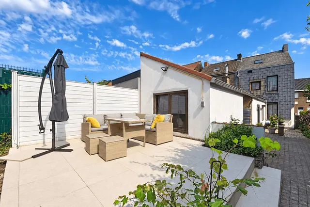 Huis te koop in Charleroi – 1/10