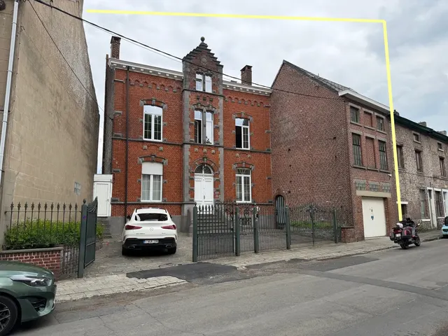 Huis te koop in Gosselies – 1/10