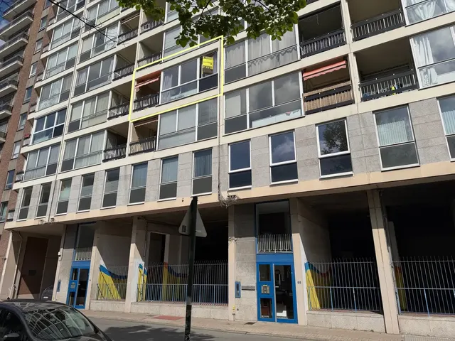 Appartement te koop in Charleroi – 1/10