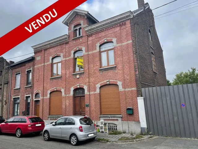 Huis te koop in Jumet – 1/10