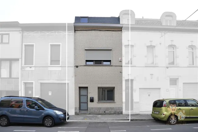 Huis te koop in La Louvière – 1/10