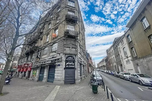 Appartement te koop in Schaerbeek – 1/6