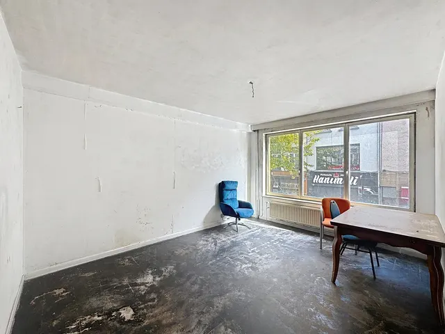 Appartement te koop in Schaerbeek – 1/6