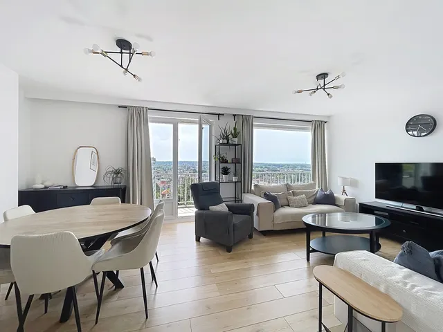 Appartement te koop in Uccle – 1/10