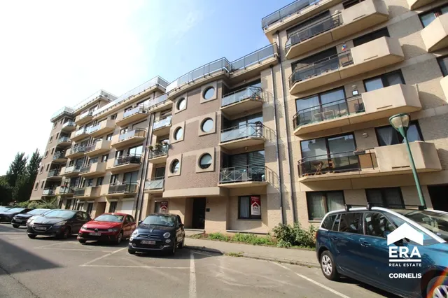 Appartement à vendre à Molenbeek-Saint-Jean – 1/10