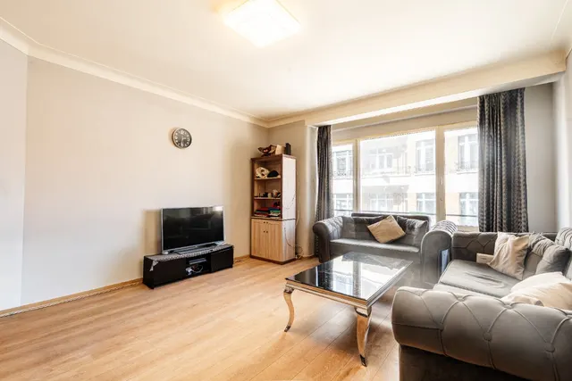 Appartement à vendre à Molenbeek-Saint-Jean – 1/8